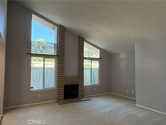 4th image of 2061 W Redlands Blvd