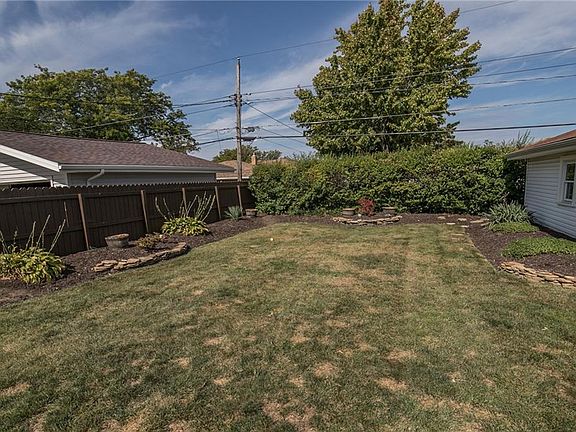 5th image of 181 E Parkleigh Dr