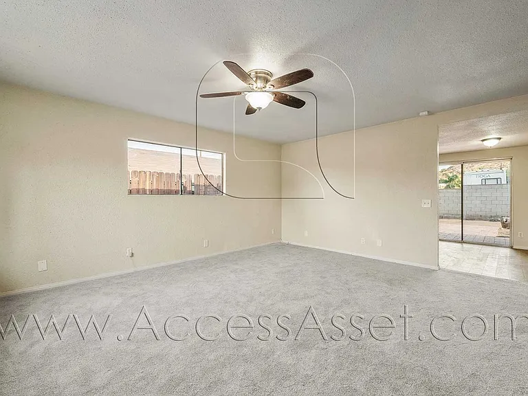 33220 Schaper St — Photo 3