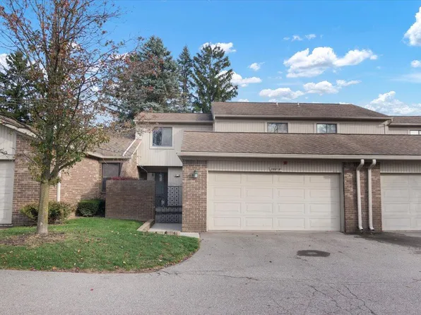 28878 Walnut Grove Ln, Southfield, MI 48034