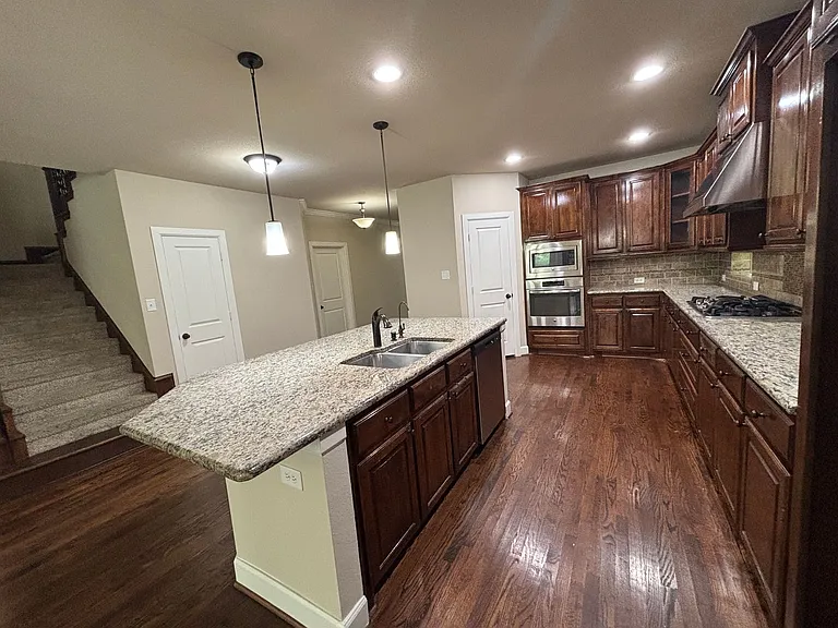 2908 N Umberland Dr — Photo 14