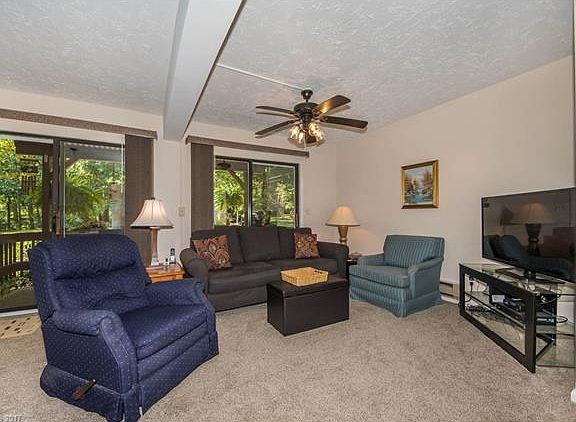 5th image of 27 Wildflower Ln #27