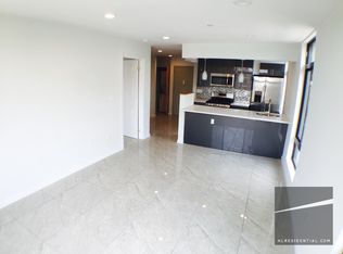 1817 Astoria Blvd, Astoria, NY 11102