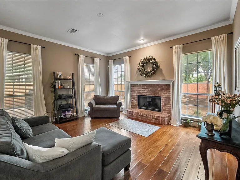 3 Savoy Ct — Photo 18