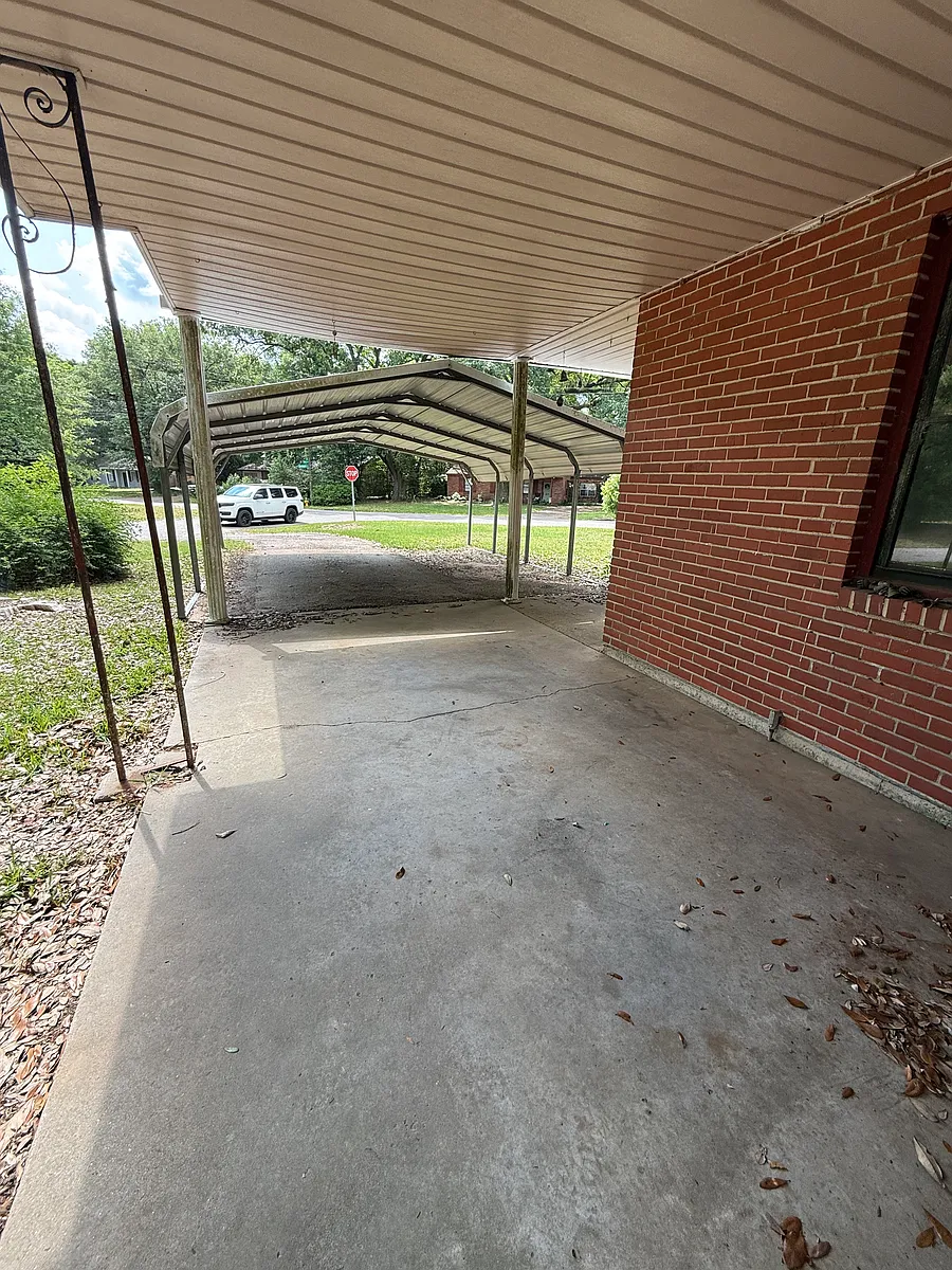 Building Photo - 4678 Rosewood Dr