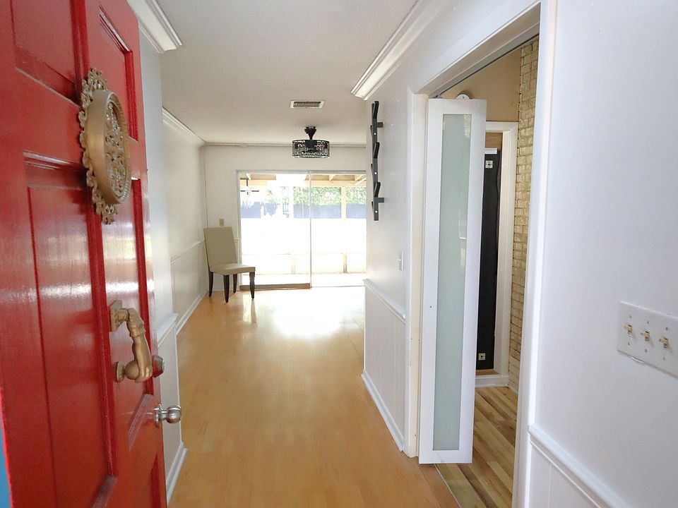 1st image of 453 Wilford Ave