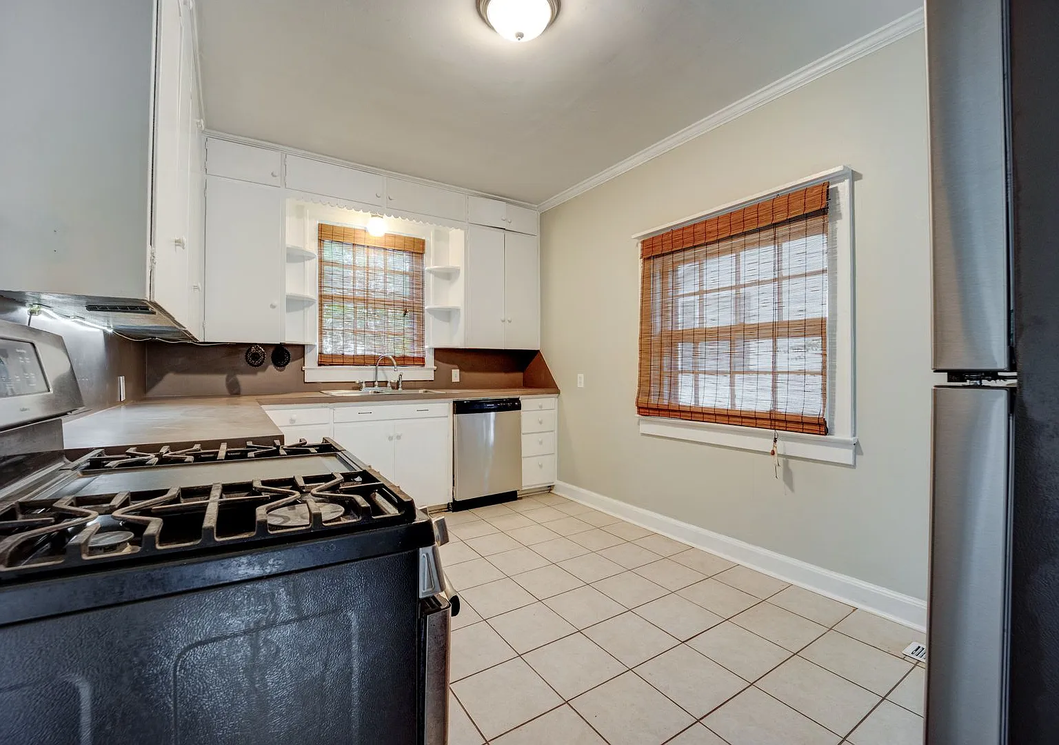 Freshly Updated 3 Bedroom Home — Photo 3