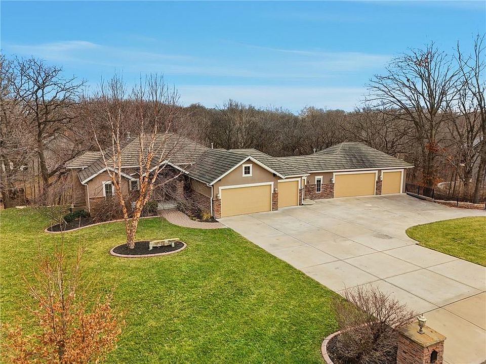 1st image of 6205 NW Saddle Club Ct