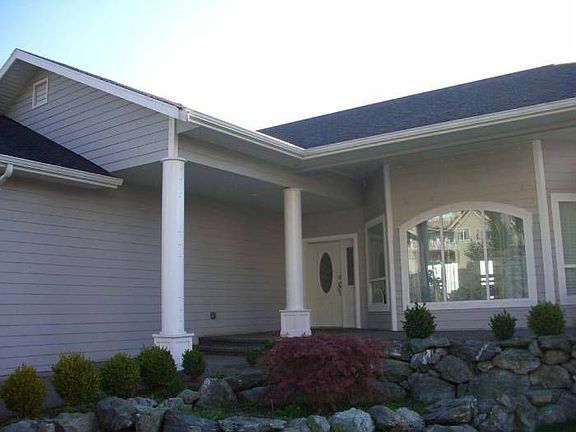 Elegant entrance