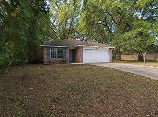 769 E Chestnut Ave, Crestview, FL 32539