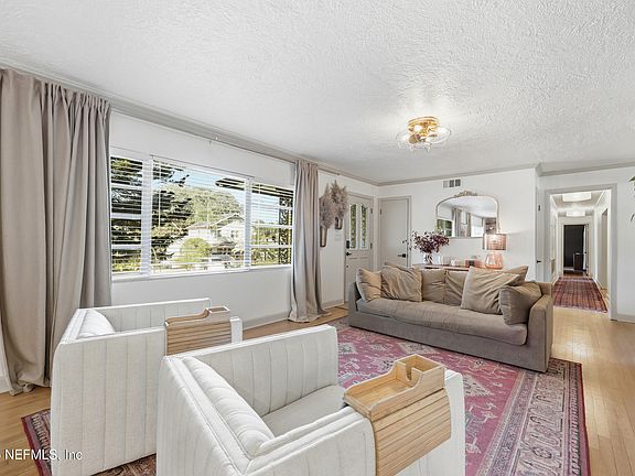 5th image of 1315 MAYFAIR Road