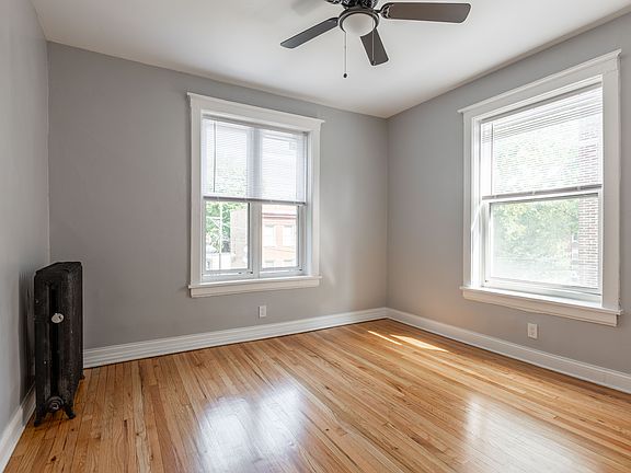 4th image of 1251 W Rosemont Ave