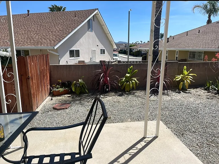 1121 W Mayberry Ave — Photo 16