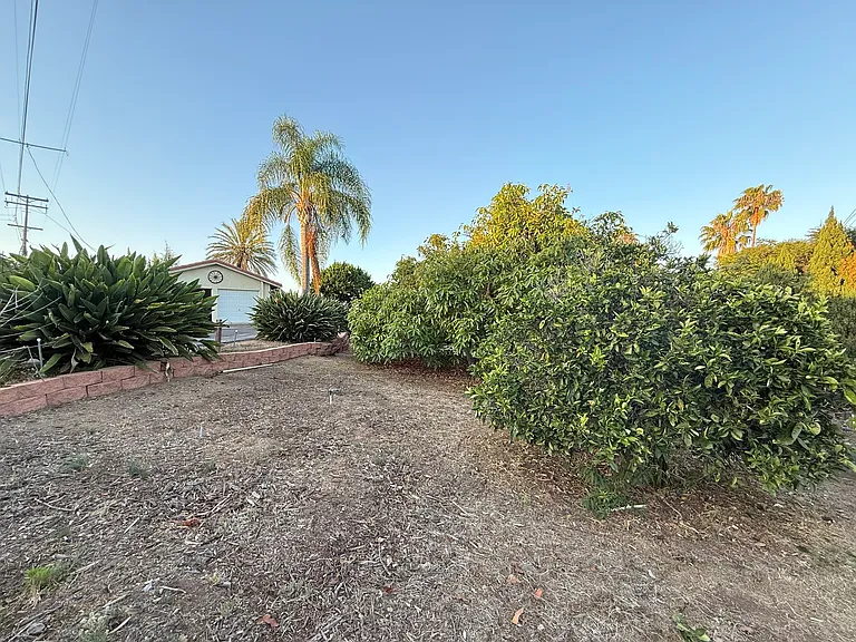 654 McGavran Dr — Photo 21