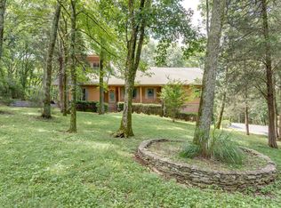 3972 Indian Hills Rd, Columbia, TN 38401