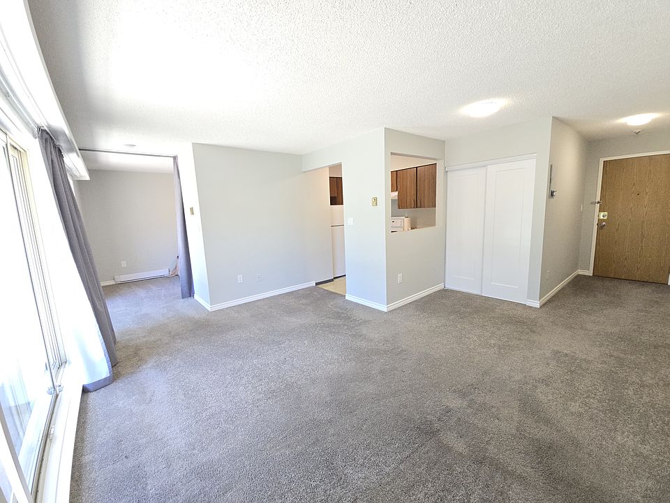 livingroom looking at kitchen