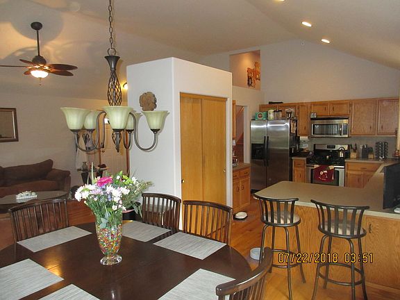 5th image of 14843 El Vista Ave