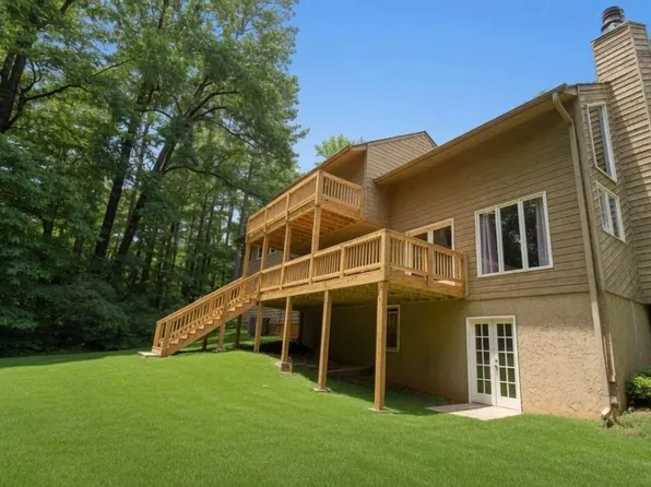 10 Old Griffin Rd, Dallas, GA 30157