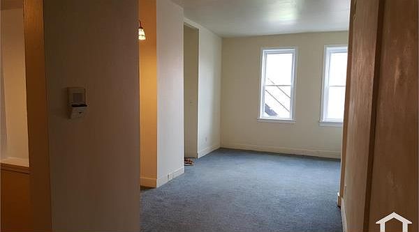 1st image of 813 Wood St APT 3