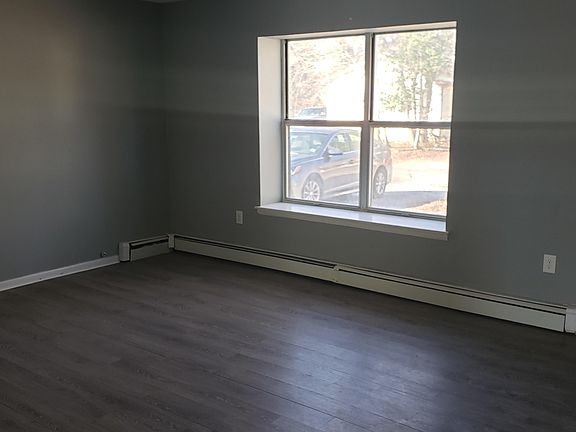 5th image of 111 Olive Ave