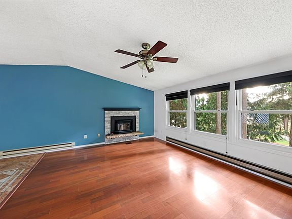 3rd image of 4180 Hearth Ct