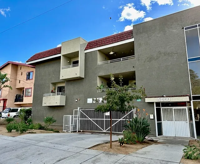 5000 Echo Street