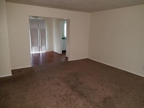 3rd image of 13467 NW Westlawn Ter