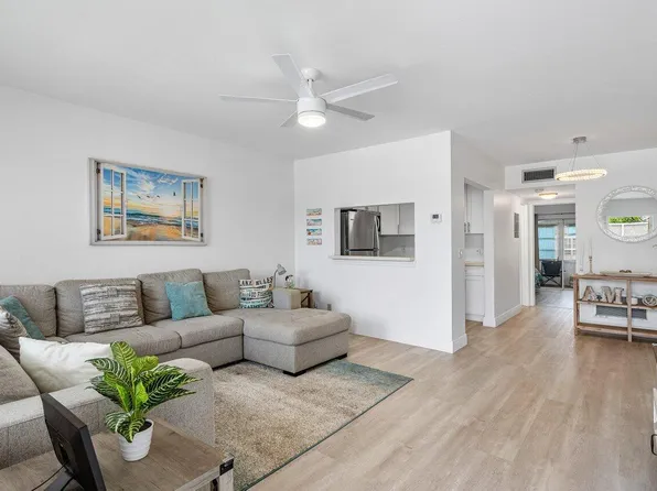 3280 Lake Osborne Drive #209, Lake Worth Beach, FL 33461