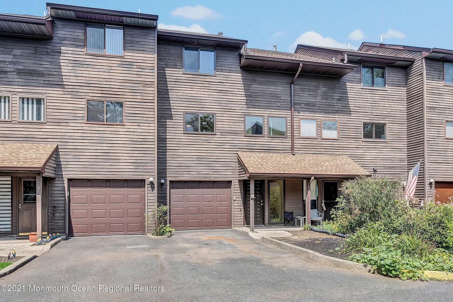 190 Spruce St APT 6 photo 1