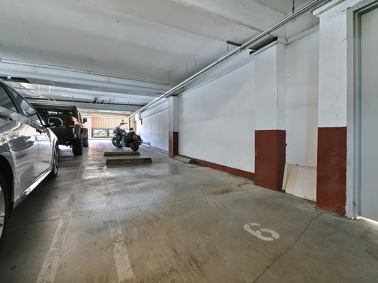 15142 Moorpark St #106 — Photo 10