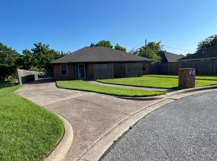 7610 Connie Ct, North Richland Hills, TX 76182