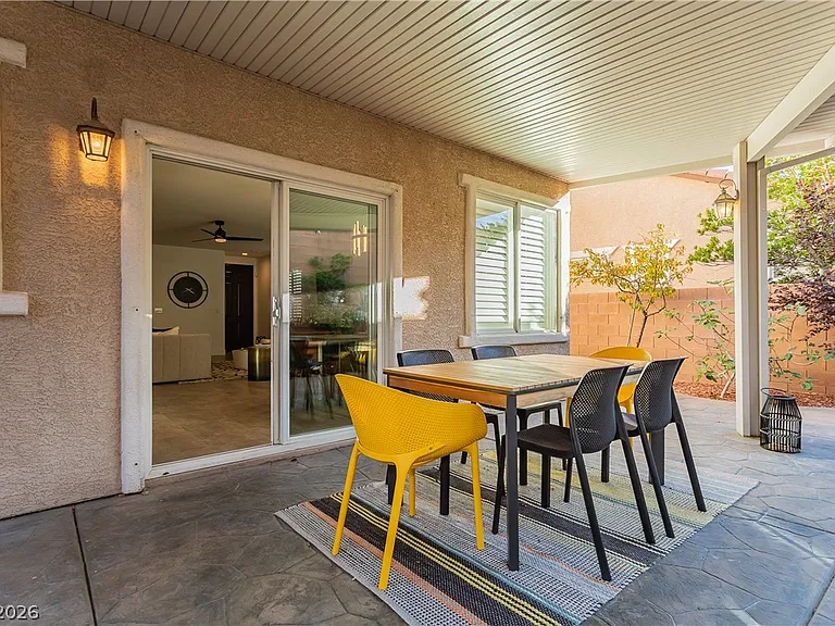 1041 Chestnut Chase St — Photo 27