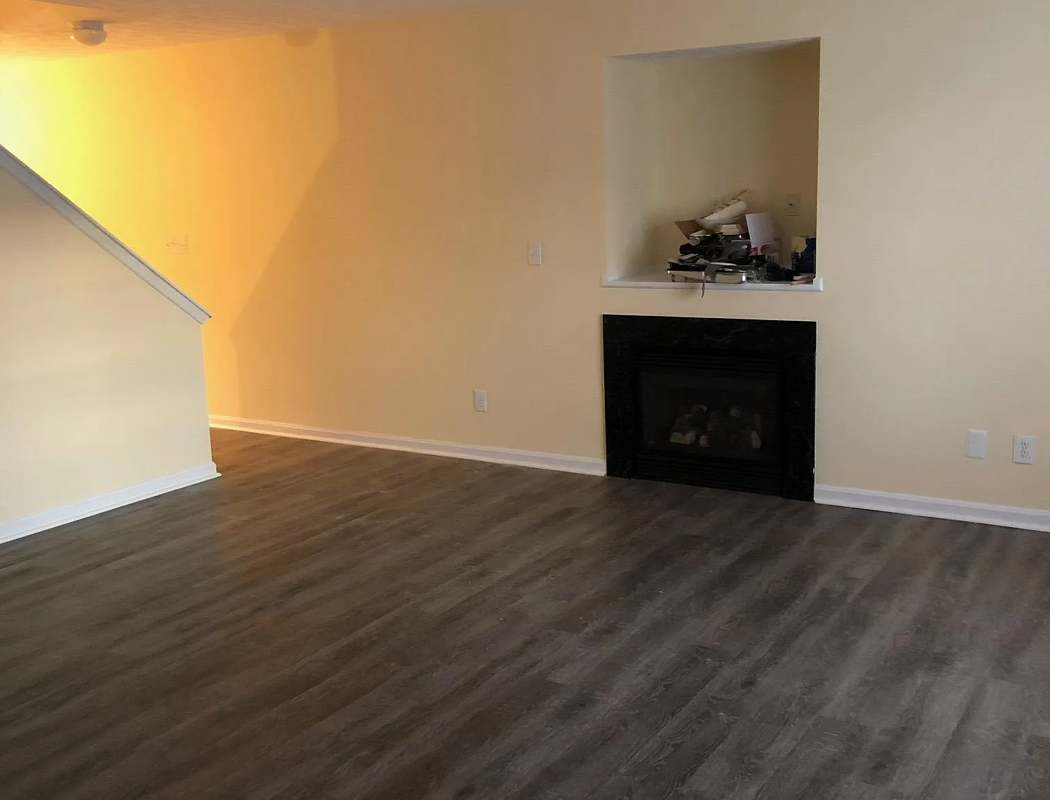 3 bed, 2.5 bath, 1600 sqft, $1,850 — Photo 3