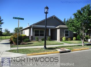 172 Lavender Ln, Central Pt, OR 97502