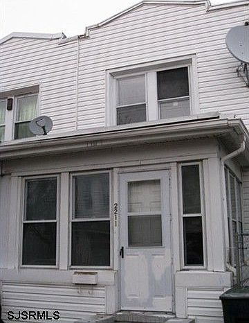 2nd image of 221 N Texas Ave