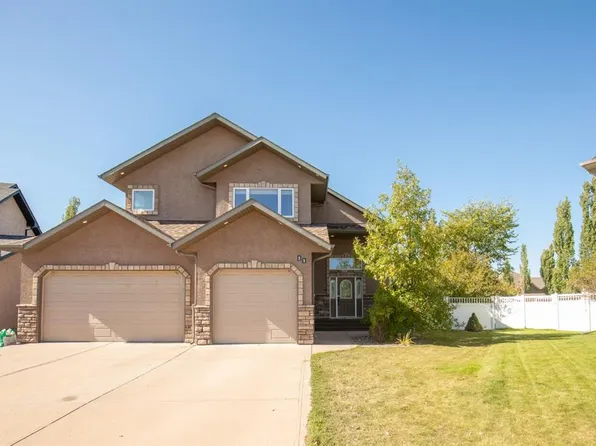 11 E Aldrich Close, Red Deer, AB T4R 3R5