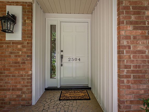 3rd image of 2504 Gracewood Dr