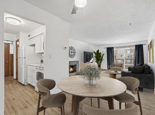 2200 Midland Grove Rd APT 210, Roseville, MN 55113