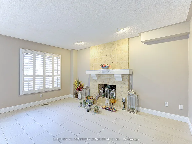 4 Compton Ct — Photo 8