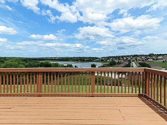 3rd image of 1180 Aqua Ln