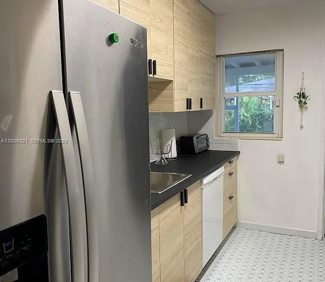 5800 SW 61st St — Photo 20