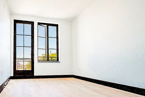 Rented by MySpaceNYC | media 9