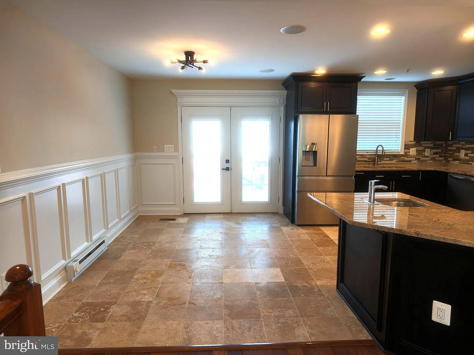 3 bed, 4.0 bath, 1840 sqft, $3,400 — Photo 4