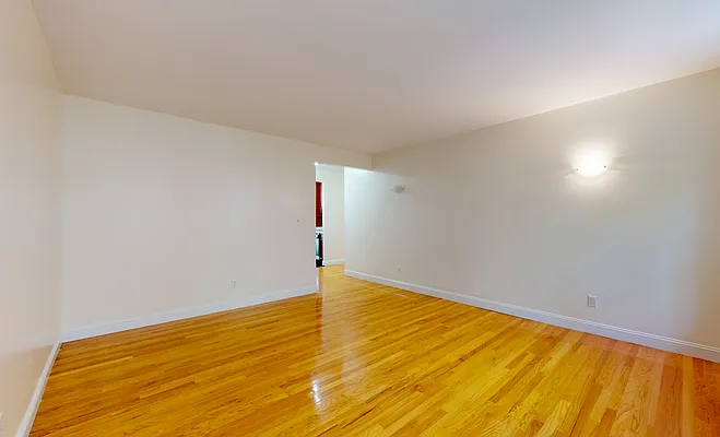 Rented by Bond New York | media 4