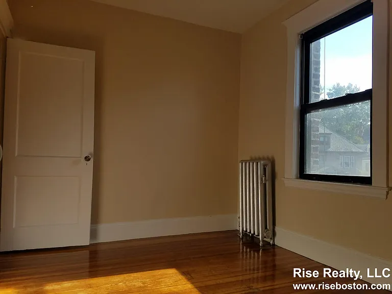 225 Chestnut Hill Ave #3 — Photo 12