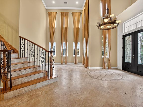 5th image of 11511 Gallant Ridge Ln
