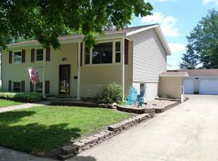 1502 F St, Charles City, IA 50616