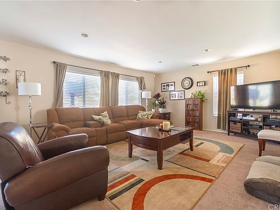 2nd image of 38602 Kelsey Ct