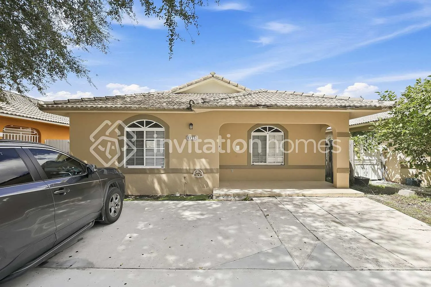 9775 NW 126th Ter Hialeah, FL 33018 — Photo 1