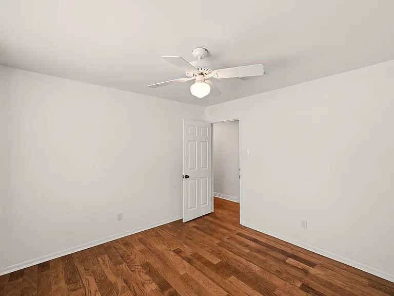 6131 Yarwell Dr — Photo 22